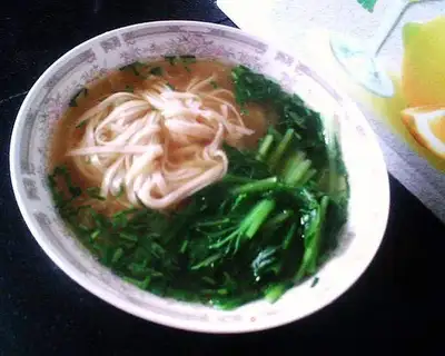 Green Vegetable Yangchun Noodles