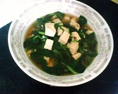 Stewed with frozen tofu with cabbage