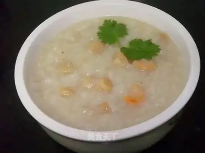 Shrimp and pork bone porridge