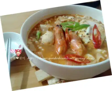 Korean seafood and tofu soup