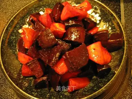 Beet head carrot salad