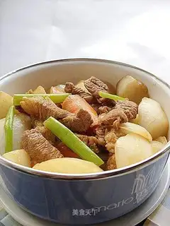 Roasted pork with spicy radish