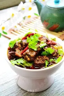 Stewed beef brisket with radish