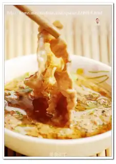 Healthy anti-autumn dryness hot pot