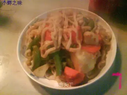 braised noodles with vegetables