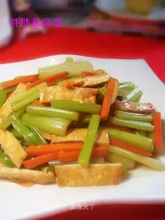 stir-fried vegetable celery with three shredded