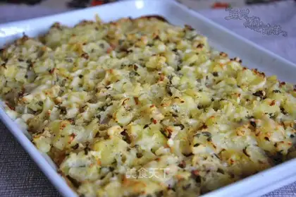 Smoked fish and baked potatoes