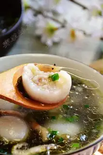 Fresh meat glutinous rice balls