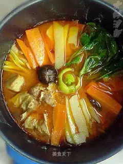 Spicy mutton hotpot