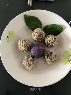 Sesame potato ball