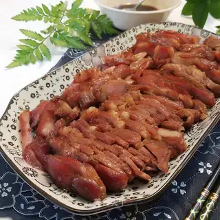 Melt sugar honey sauce