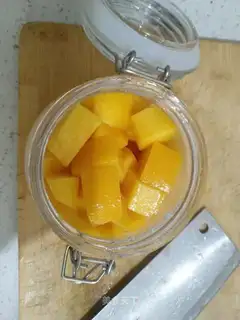 Mango cans