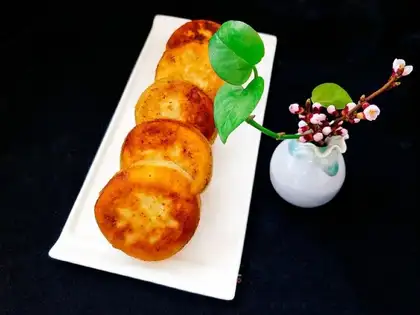 Hot pasta pie