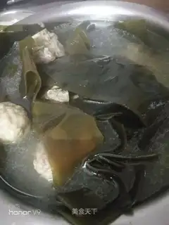 Dragonballs, seaweed soup