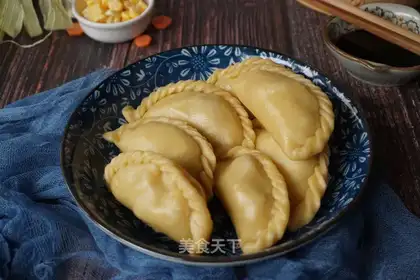 Steamed corn dumplings