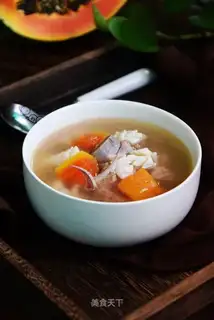Pumpkin squid chop soup