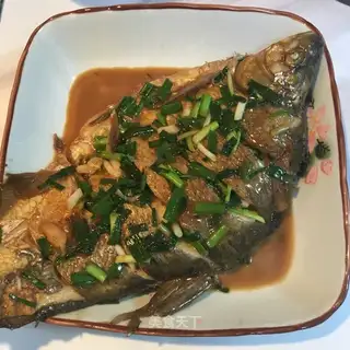 Red-fried fish