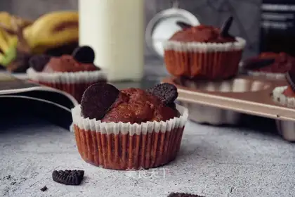 Banana chocolate marfin cake