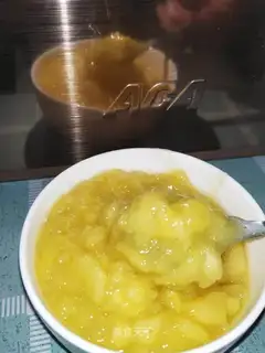 Bread pineapple jam