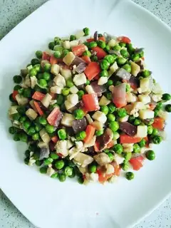 Sweet pepper fried peas