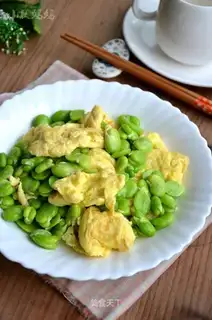 Bean petal fried eggs