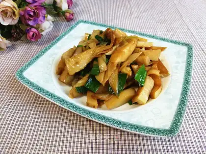 Garlic oil