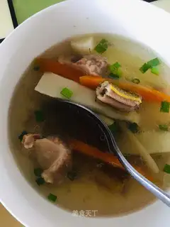 Yellow rib soup