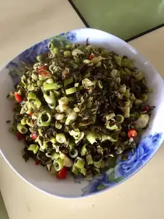Spring sauerkraut