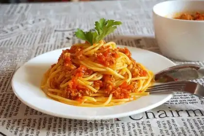 Tomato fried pasta