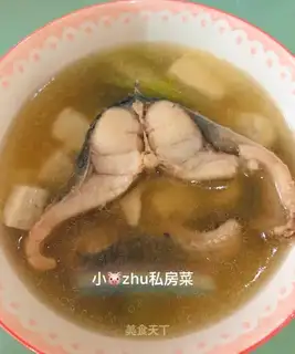 Smelt black fish soup