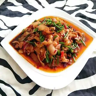 Garlic fried pork face