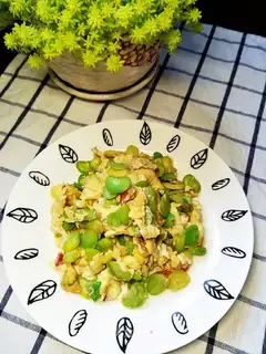 Eggs fried beans