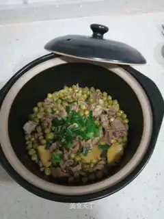 Peas and pig sausage