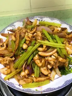 Spicy squid head
