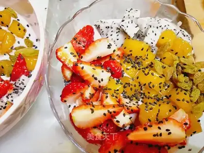 Taco and fruit