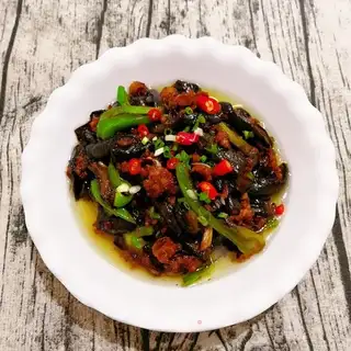 Meat and eggplant