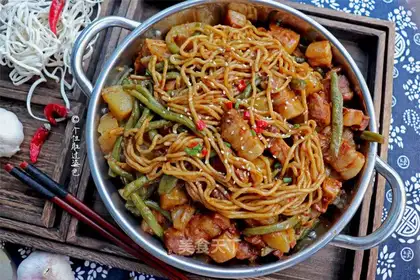 Five bouquets of bean noodles