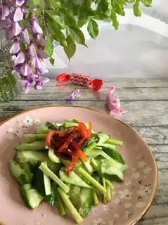 Pelican cucumber