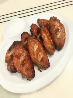 Black pepper on the wings