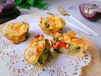 Weed egg cups