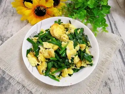 Scrambled goose eggs