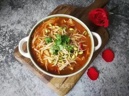 Powdered with golden mushrooms and beans