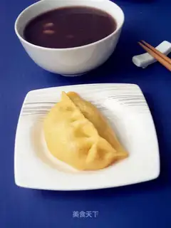 Cream of eggs mixed with steam