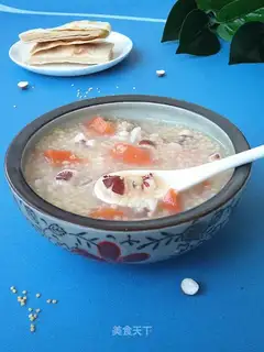 The greasy carrot, the rice porridge