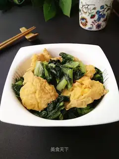 Pickles and fried eggs