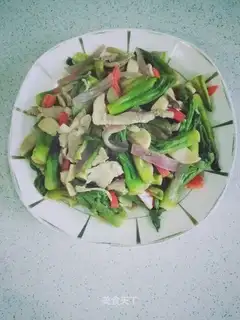 Old sprouts, fried meat