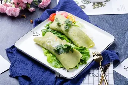 Lazy breakfast vegetable rolls
