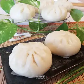 Shrimp pork buns