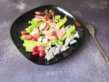 Fruit beef salad