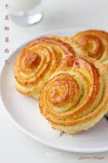 A thousand layers of coconut bread